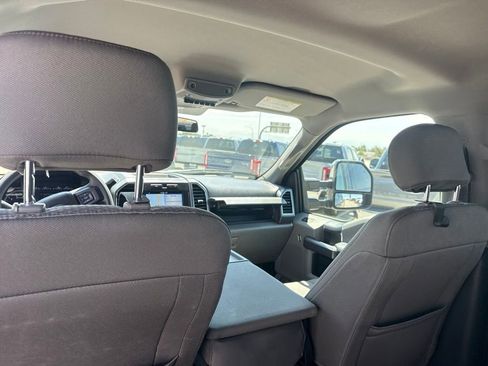 Used 2019 Ford F250 XLT w/ XLT Premium Package AWD/4WD image 11