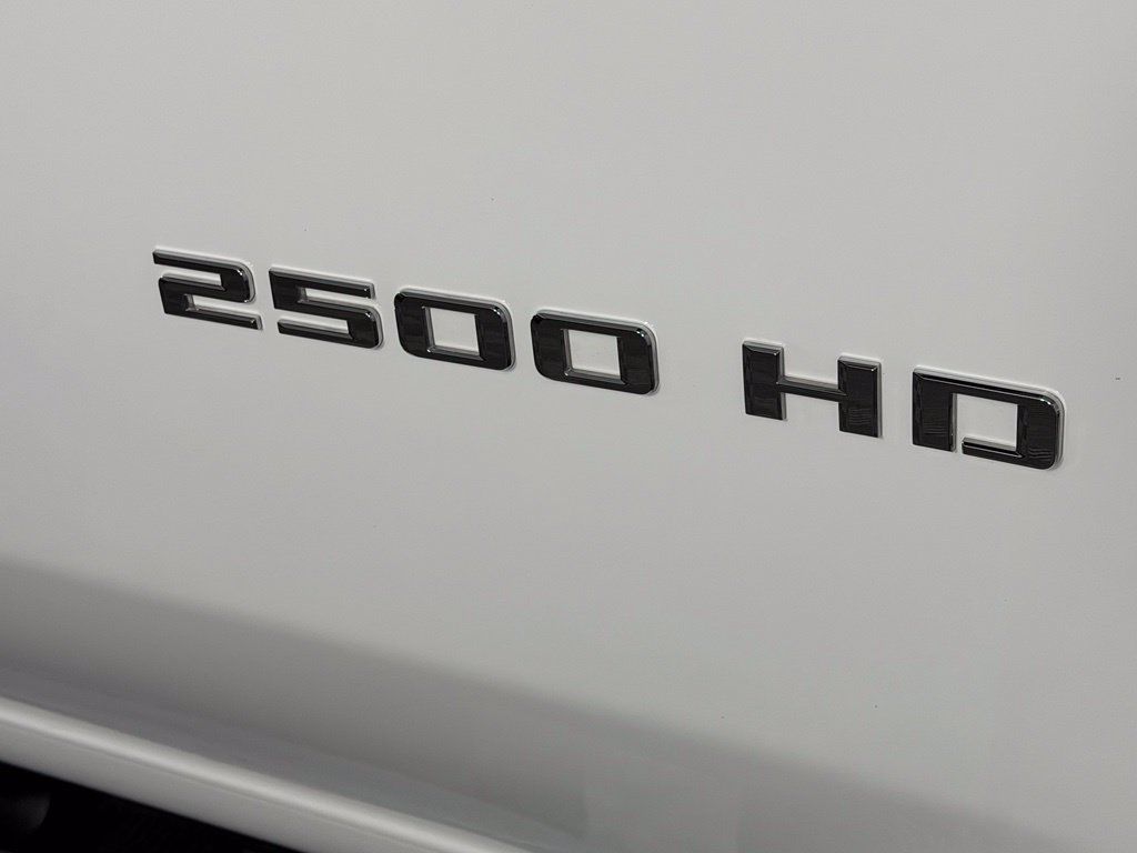 Used 2026 Chevrolet Silverado 2500 LT AWD/4WD image 12