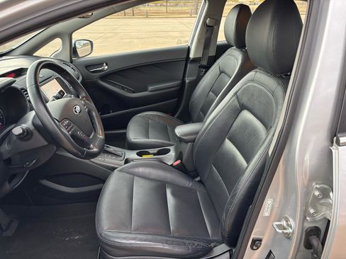 Used 2016 Kia Forte EX w/ EX Premium Package FWD image 10