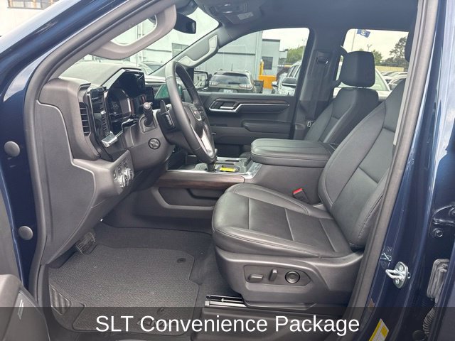 Used 2023 GMC Sierra 1500 SLT w/ SLT Premium Package AWD/4WD image 12