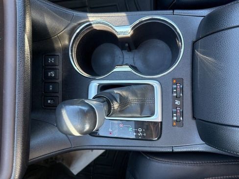 Used 2015 Toyota Highlander Limited image 38
