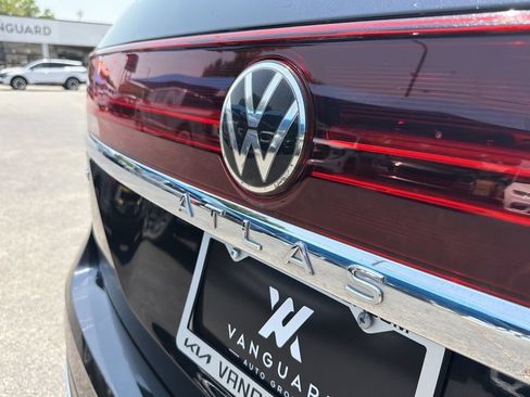 Used 2024 Volkswagen Atlas SE FWD image 7