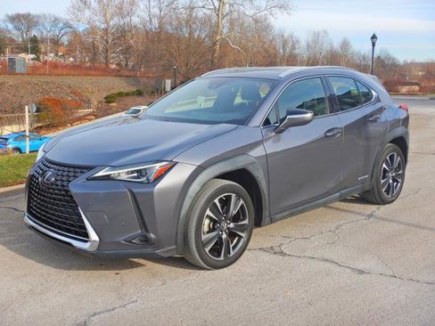 Used 2021 Lexus UX 250h w/ Accessory Package (Z2) image 1