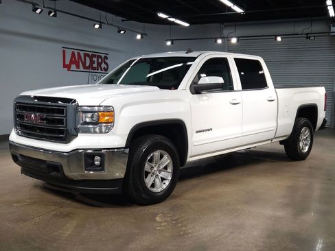 Used 2014 GMC Sierra 1500 SLE w/ SLE Value Package image 3