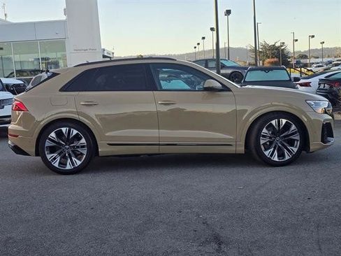 Certified 2024 Audi Q8 Prestige image 36