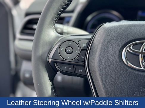 Used 2021 Toyota Camry SE image 11