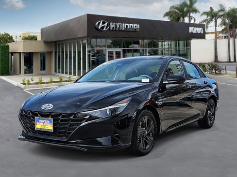 Certified 2023 Hyundai Elantra SEL image 7