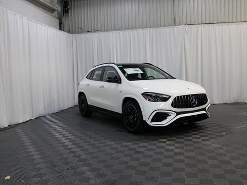 New 2024 Mercedes-Benz GLA 35 AMG 4MATIC image 34