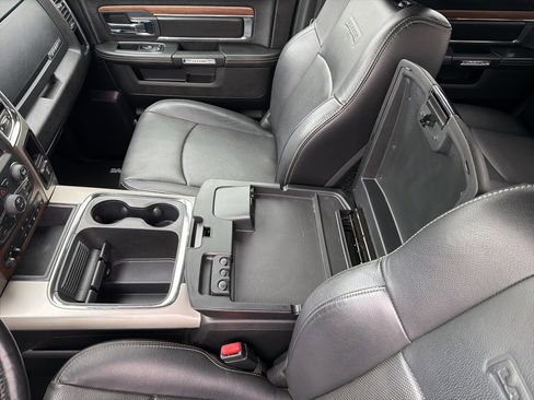 Used 2017 RAM 1500 Laramie w/ Convenience Group image 46