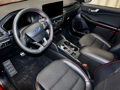 Certified 2023 Ford Escape ST-Line w/ Tech Pack #1 image 26