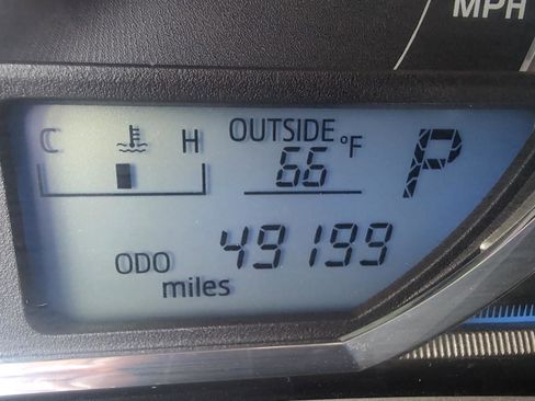 Used 2014 Toyota RAV4 Limited w/ Technology Package AWD/4WD image 25