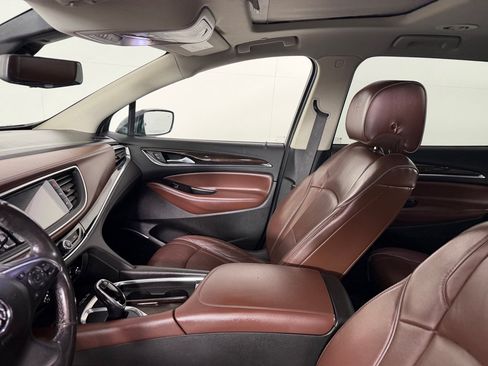 Used 2018 Buick Enclave Avenir w/ Avenir Technology Package FWD image 13