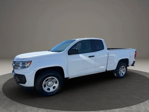 Used 2022 Chevrolet Colorado W/T image 2