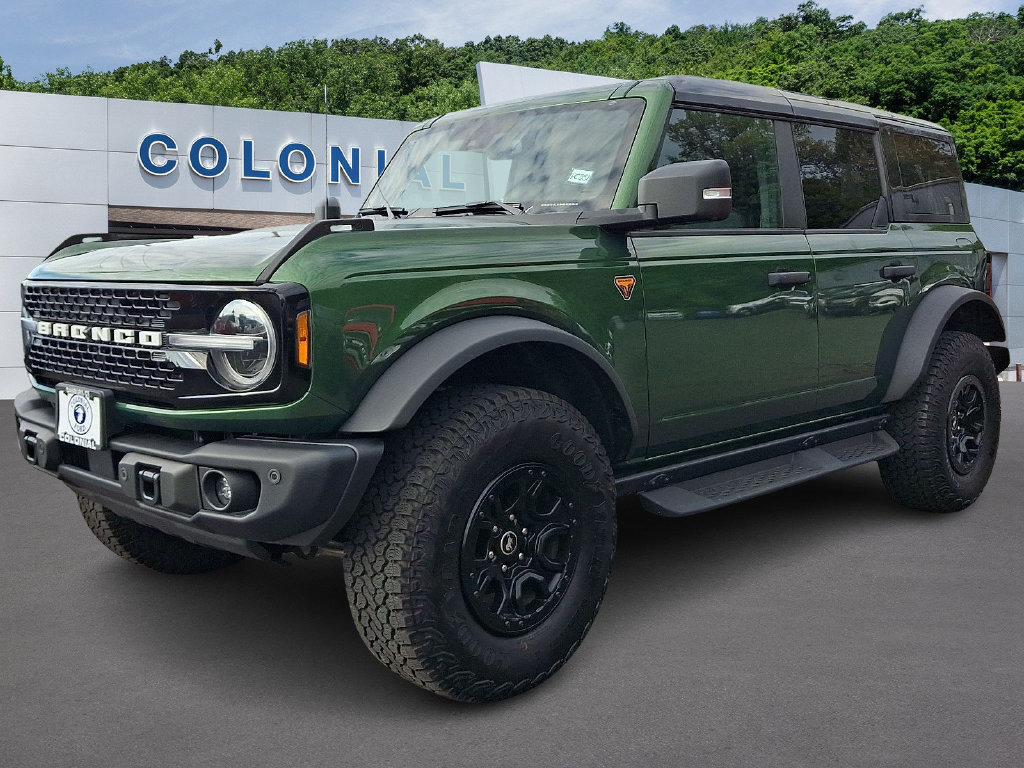 Used 2025 Ford Bronco Badlands AWD/4WD image 3