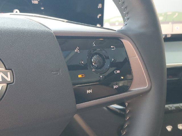 Certified 2025 Nissan Murano Platinum w/ Cargo Package AWD/4WD image 20