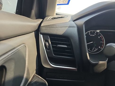 Used 2024 Nissan Rogue S FWD image 30