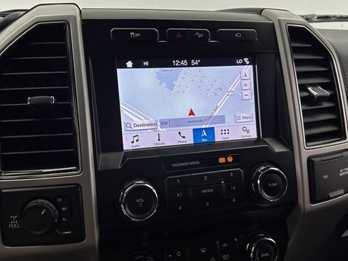 Used 2019 Ford F250 Lariat w/ Chrome Package image 5