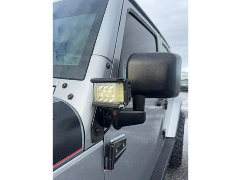 Used 2018 Jeep Wrangler Unlimited Rubicon w/ Dual Top Group image 11