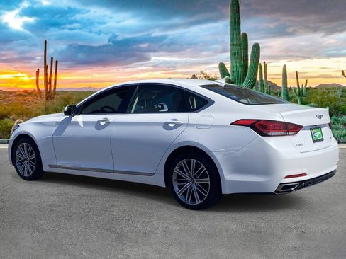 Used 2018 Genesis G80 3.8 RWD image 5