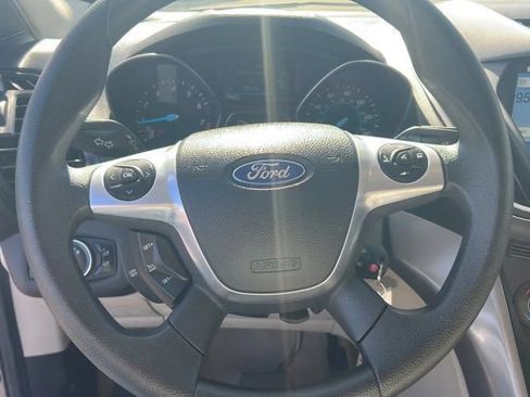 Used 2016 Ford Escape SE w/ Equipment Group 201A AWD/4WD image 22