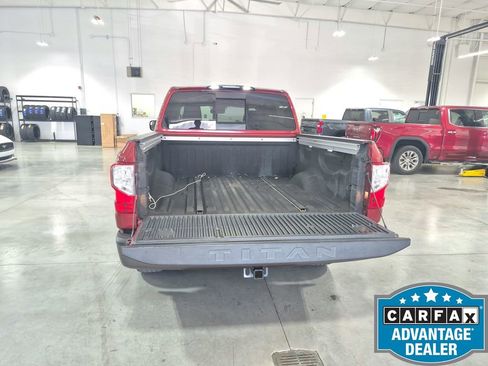 Used 2017 Nissan Titan Platinum Reserve image 15
