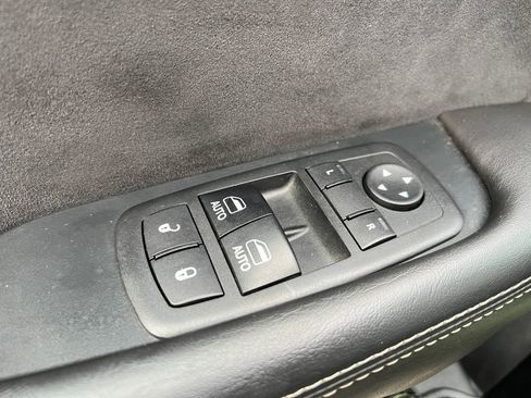 Used 2018 Dodge Challenger SRT Hellcat image 36