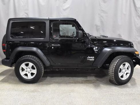 Used 2020 Jeep Wrangler Sport S image 3