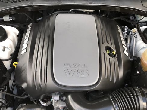 Used 2018 Dodge Charger R/T image 32