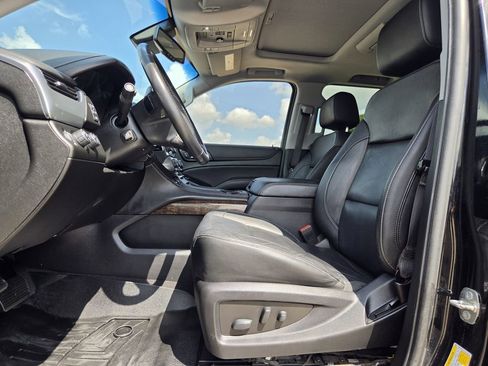 Used 2020 Chevrolet Suburban LT AWD/4WD image 27