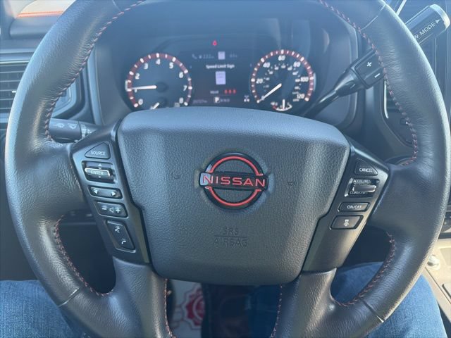 Used 2024 Nissan Titan PRO-4X w/ Pro-4x Convenience Package AWD/4WD image 22