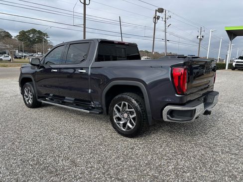 Used 2022 GMC Sierra 1500 SLT w/ SLT Premium Plus Package image 3