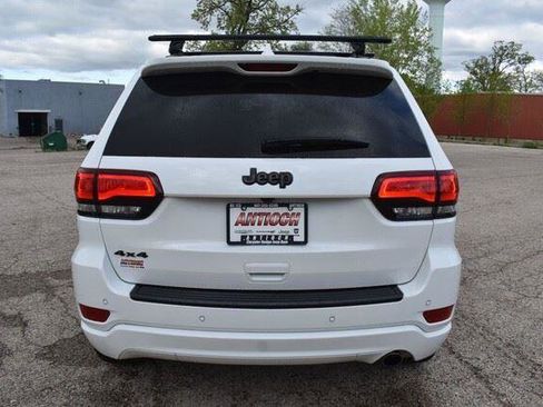 Used 2022 Jeep Grand Cherokee Laredo X AWD/4WD image 7