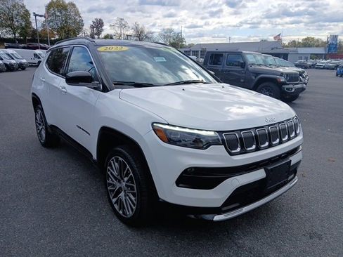 Certified 2022 Jeep Compass Limited w/ Elite Group image 7