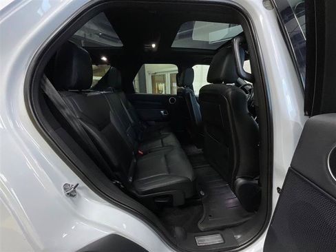Used 2019 Land Rover Discovery HSE AWD/4WD image 28
