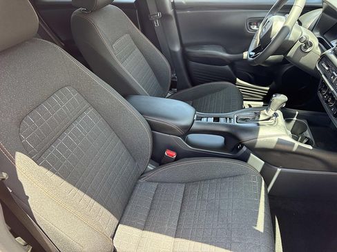Certified 2025 Honda HR-V Sport image 20