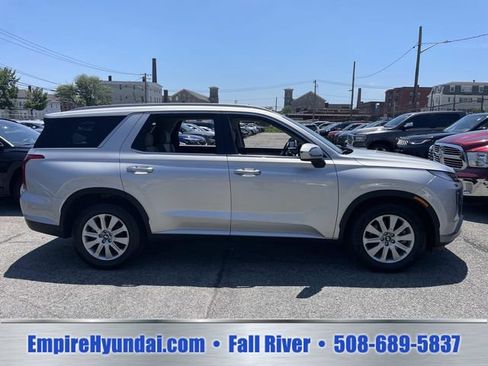 Used 2025 Hyundai Palisade SEL AWD/4WD image 3