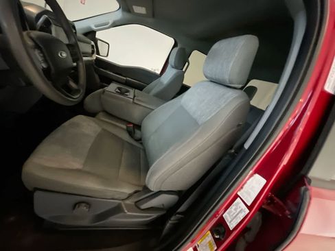 Used 2022 Ford F150 XLT w/ Trailer Tow Package image 11