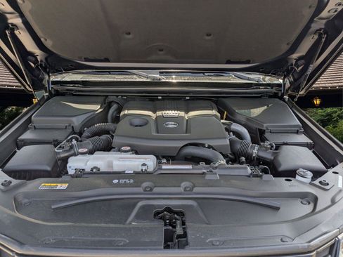 Certified 2025 Lexus GX 550 w/ Accessory Package (2T) image 20