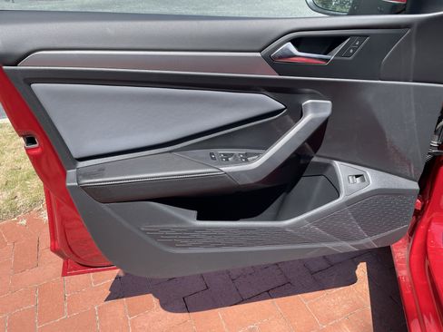 New 2026 Volkswagen Jetta SE FWD image 12