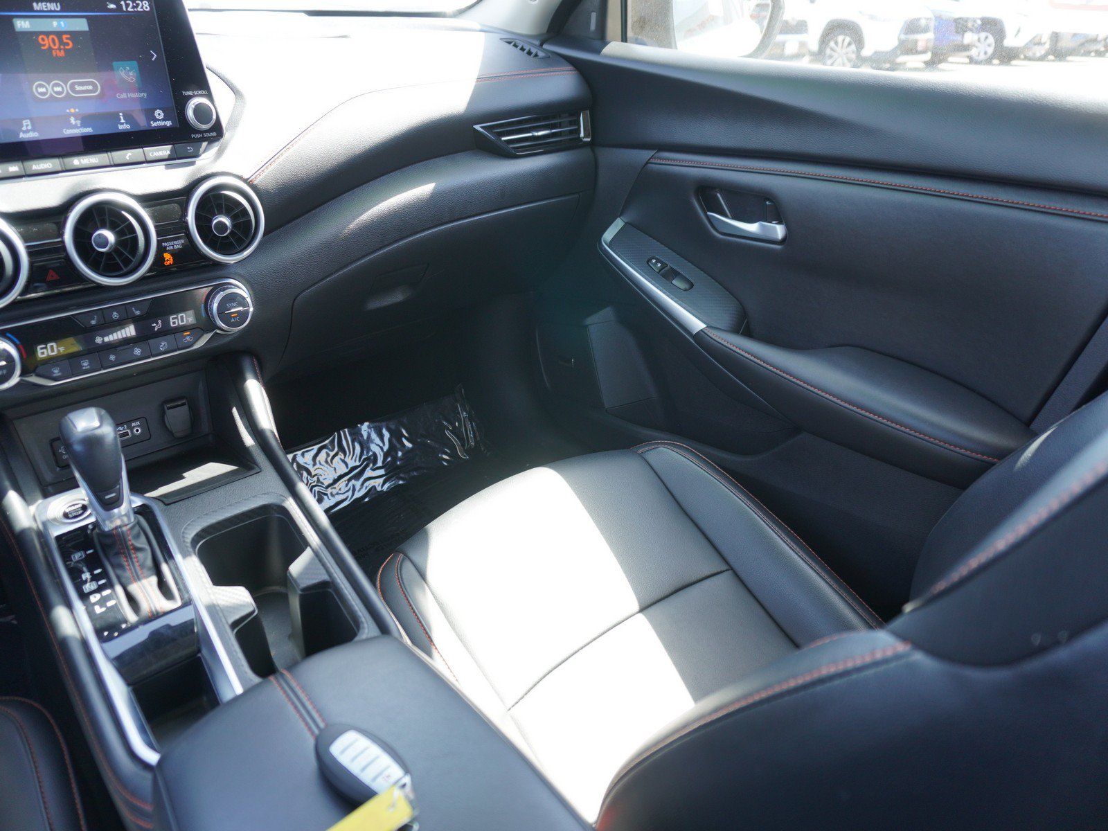 Used 2025 Nissan Sentra SR w/ SR Premium Package FWD image 16