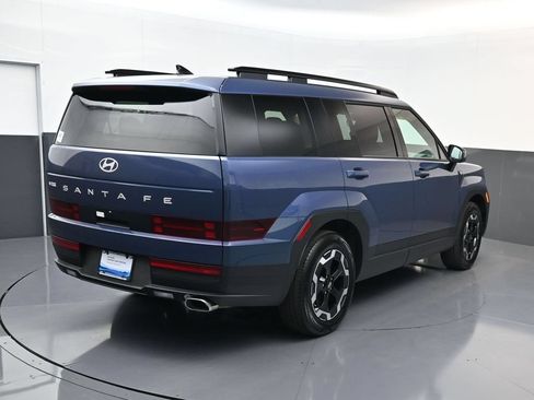 Used 2026 Hyundai Santa Fe SEL FWD image 4