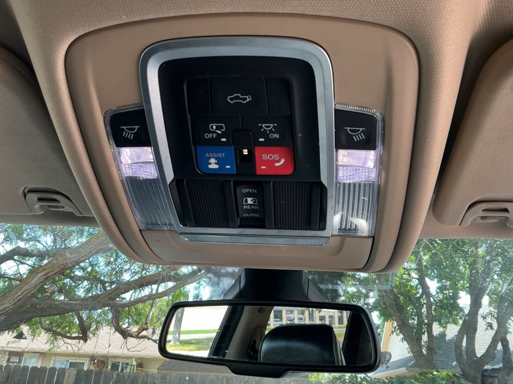 Used 2020 RAM 1500 Laramie AWD/4WD image 29