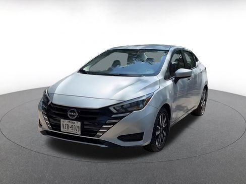 Used 2025 Nissan Versa SV w/ Trunk Package FWD image 7