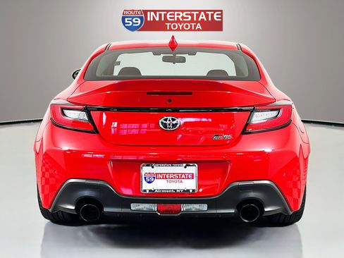 New 2025 Toyota GR86 Premium image 6