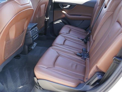 Used 2017 Audi Q7 3.0T Premium Plus image 31