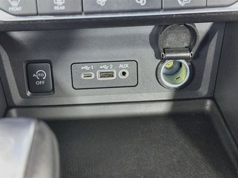 Used 2025 Nissan Sentra SR FWD image 25