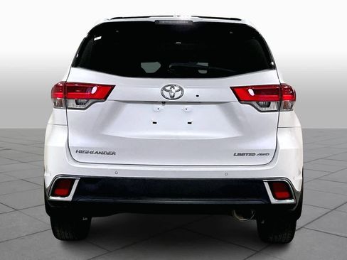 Used 2019 Toyota Highlander Limited image 7
