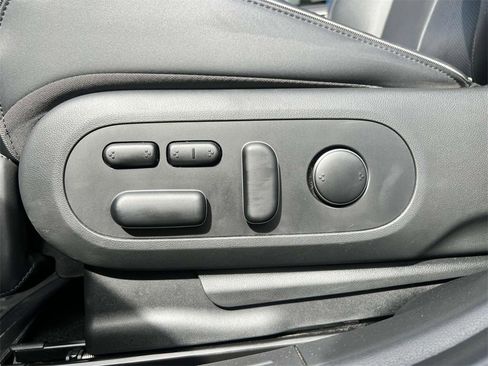 Used 2022 Hyundai Ioniq 5 Limited w/ Cargo Package image 18