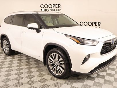 Used 2023 Toyota Highlander Platinum