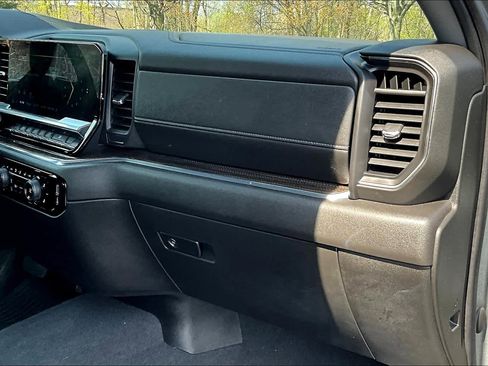 Used 2023 Chevrolet Silverado 1500 RST image 13